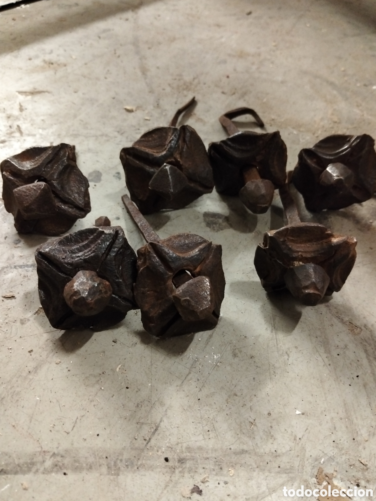 Antig&uuml;edades: Clavos con chapa antiguos - Foto 2