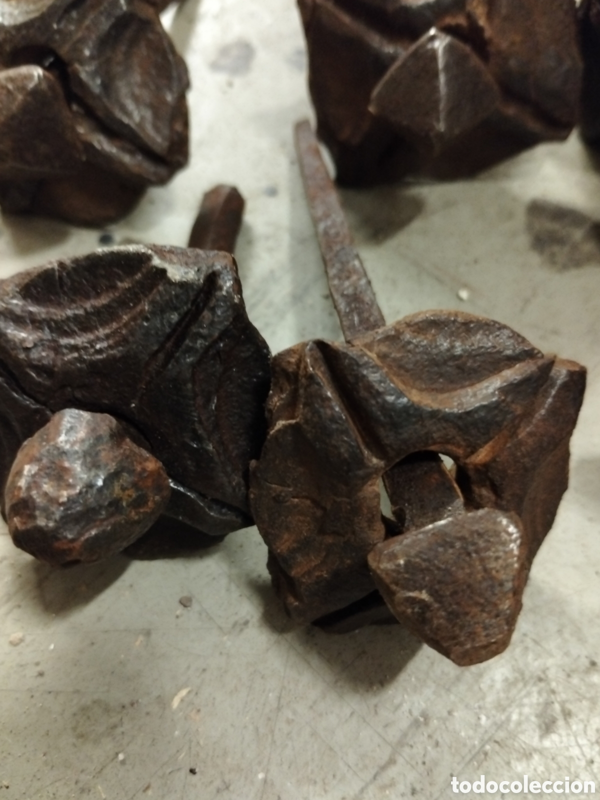 Antig&uuml;edades: Clavos con chapa antiguos - Foto 1