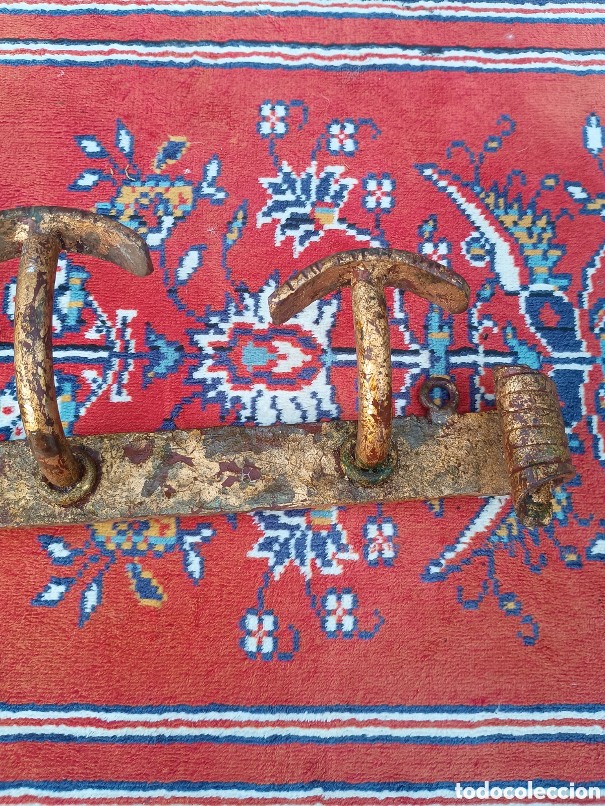 Antig&uuml;edades: Perchero forja dorado - Foto 3