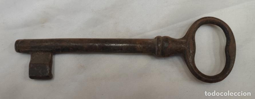 Antig&uuml;edades: LLAVE ANTIGUA PARA CERRADURA, 12 CM