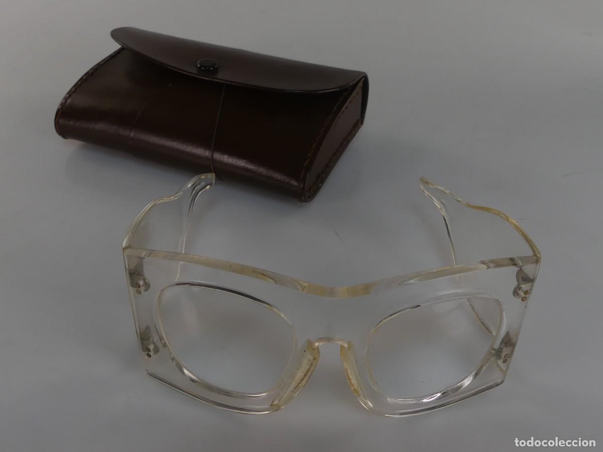 Antig&uuml;edades: INTERESANTES GAFAS DE METACRILATO