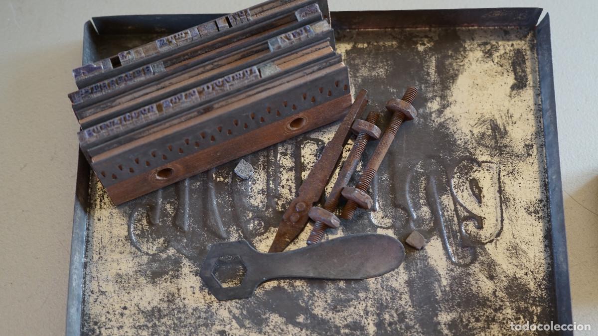 Antig&uuml;edades: Imprentilla Minerva + tipos variados - Foto 7