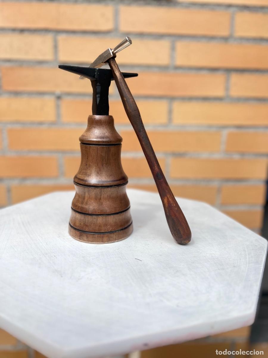 Antig&uuml;edades: Yunque y martillo en miniatura - Foto 4