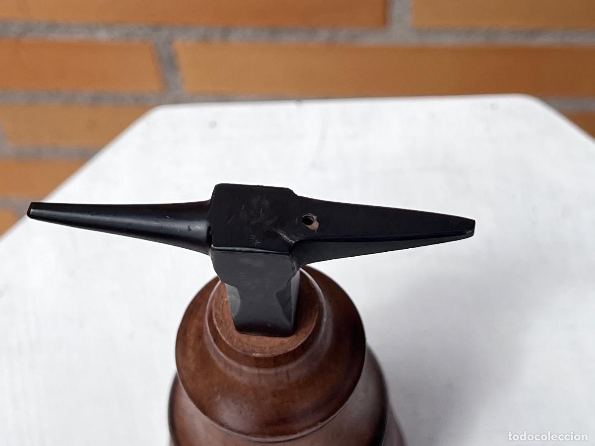 Antig&uuml;edades: Yunque y martillo en miniatura - Foto 10
