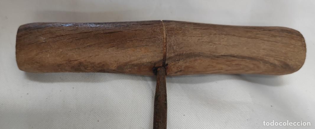 Antig&uuml;edades: ANTIGUA BARRENA PARA MADERA ETC. - Foto 4