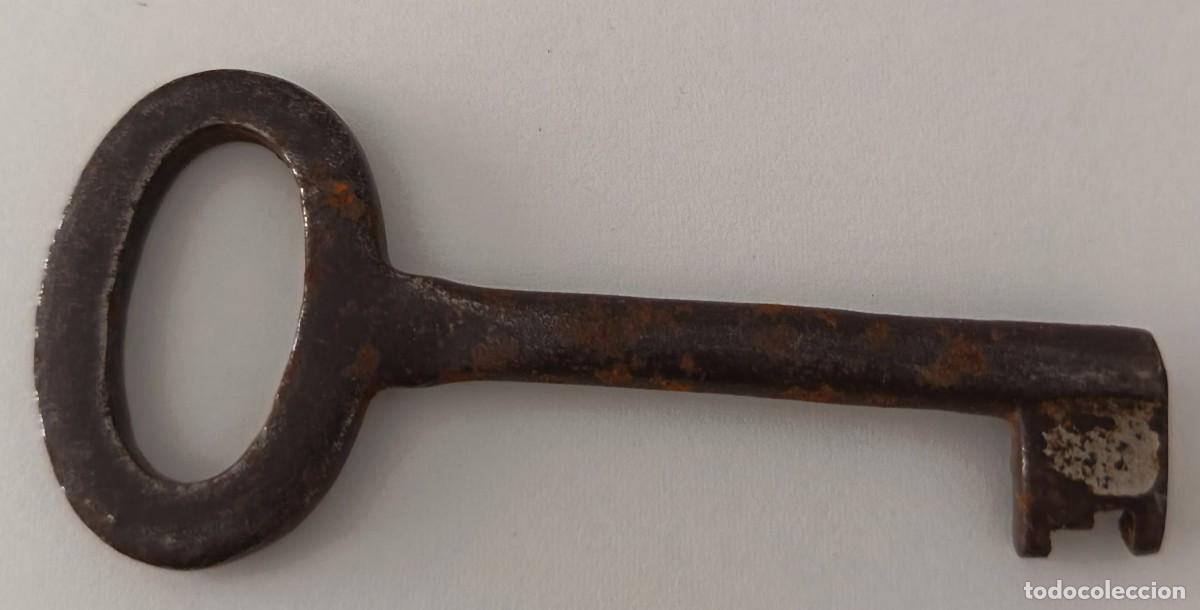 Antig&uuml;edades: Llave Antigua de hierro. - Foto 1