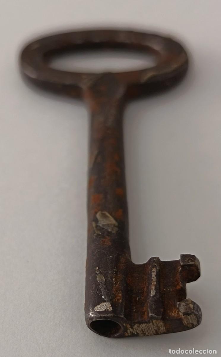 Antig&uuml;edades: Llave Antigua de hierro. - Foto 4