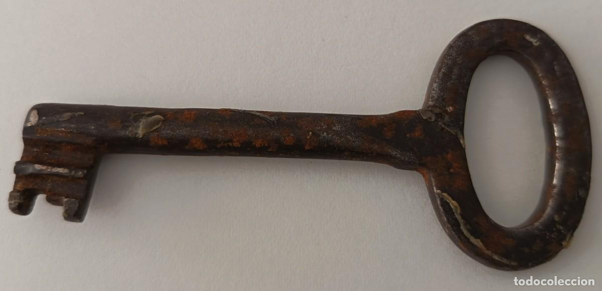 Antig&uuml;edades: Llave Antigua de hierro. - Foto 8