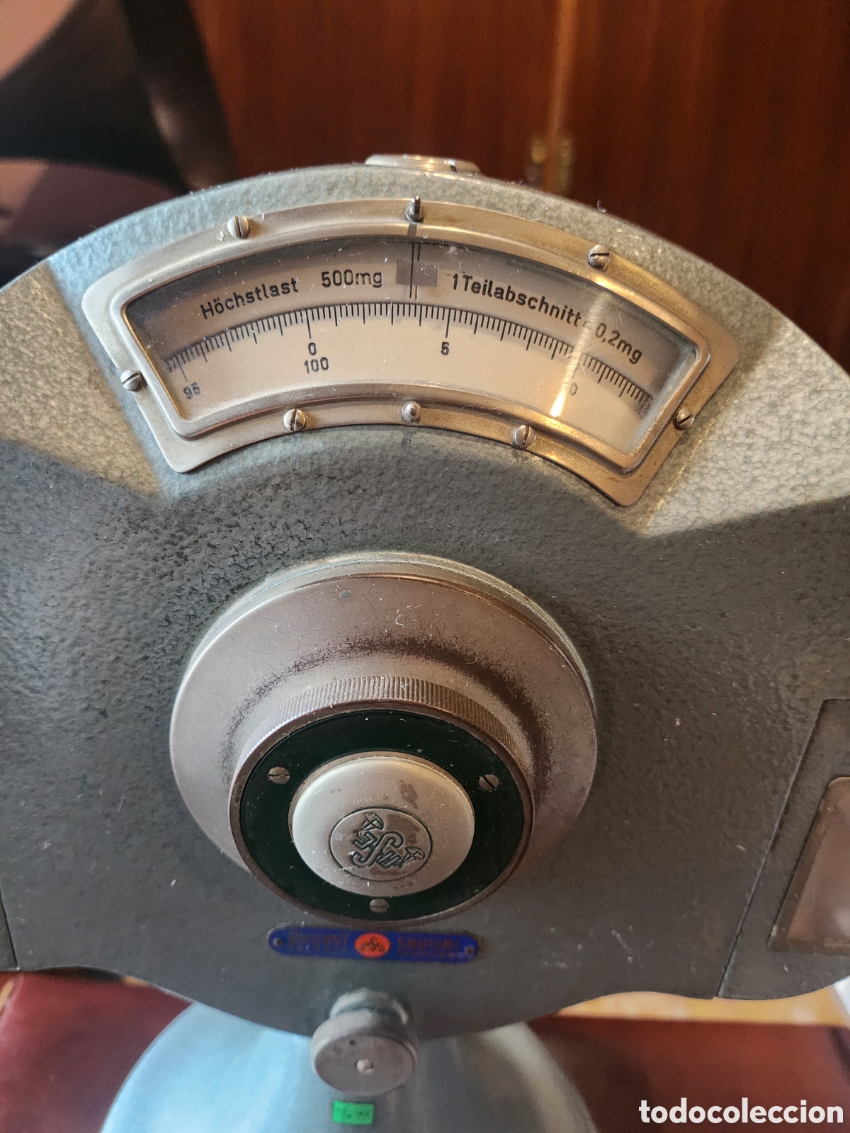 Antig&uuml;edades: B&aacute;scula de precision de laboratorio