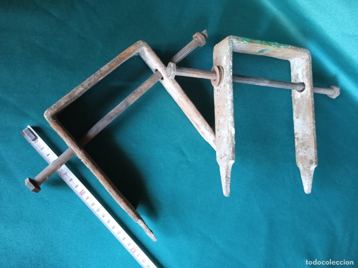 Antig&uuml;edades: Antiguas Piezas de Forja: Conectores Madera. - Foto 3