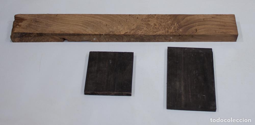 Antig&uuml;edades: TACOS DE MADERA DE RAIZ DE AMBOINE Y EBANO. IDEAL PARA CUCHILLERIA O LUTHERIA.