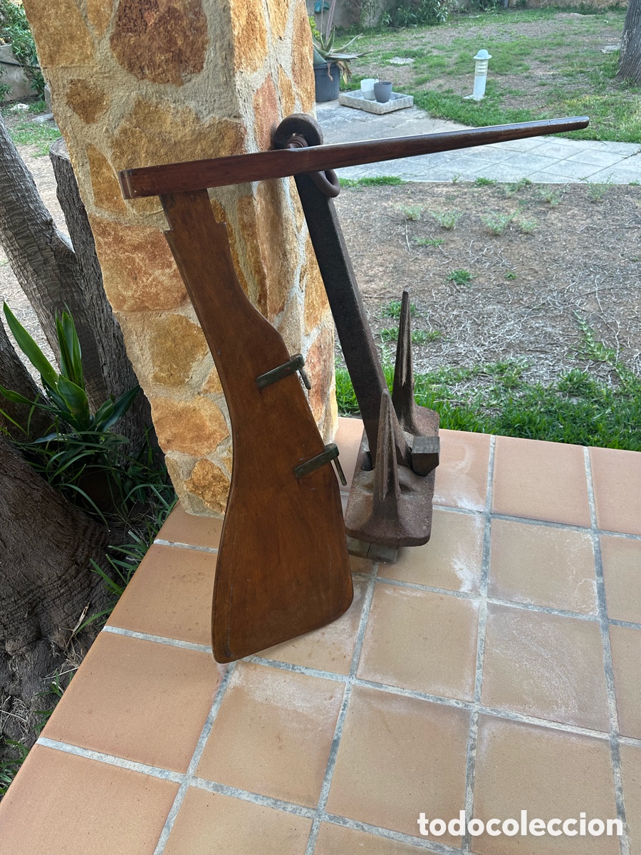 Antig&uuml;edades: Tim&oacute;n antiguo de madera vela ligera - Foto 1