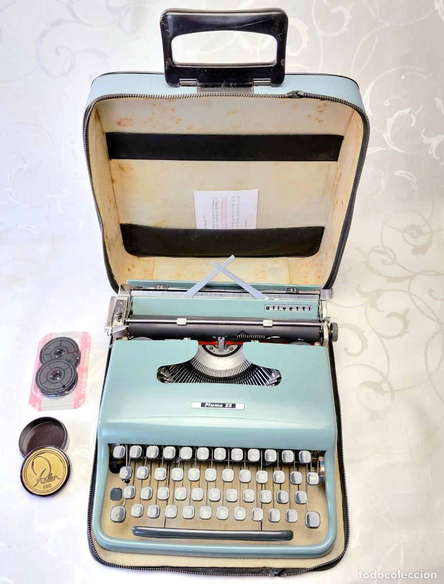 Antig&uuml;edades: M&aacute;quina de Escribir Hispano Olivetti PLUMA 22