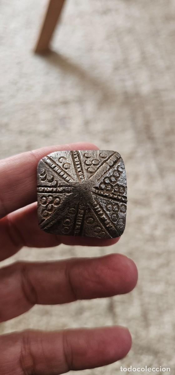 Antig&uuml;edades: Precioso clavo hierro forja y buril XVI XIX
