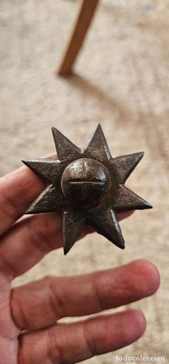 Antig&uuml;edades: Precioso clavo hierro forja y buril XVI XIX