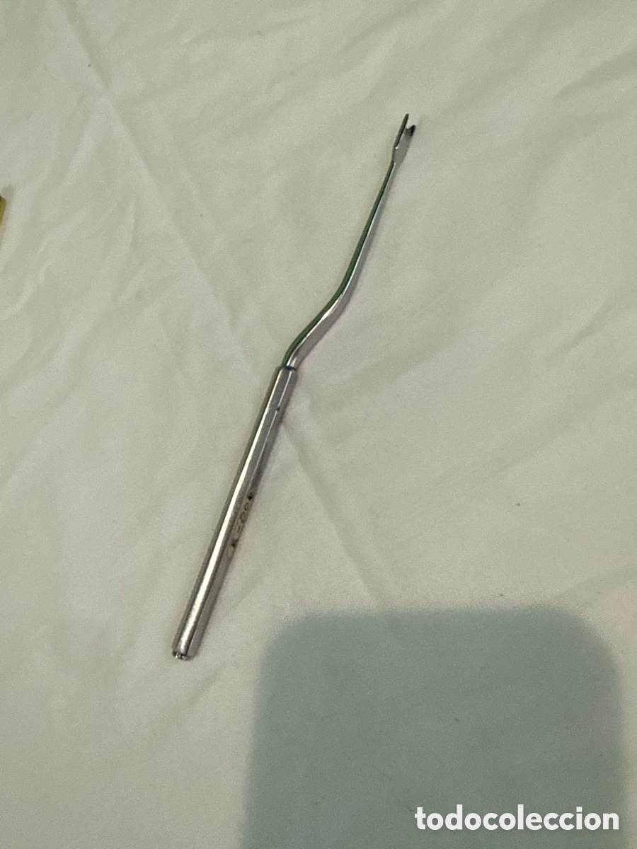 Antiguidades: Instrumental m&eacute;dico quir&uacute;rgico ALPHA acero inoxidable profesional curvo 20 cm