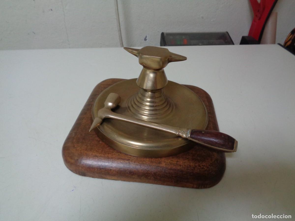 Antig&uuml;edades: yunque de joyero en bronce con su martillo. unico - Foto 1