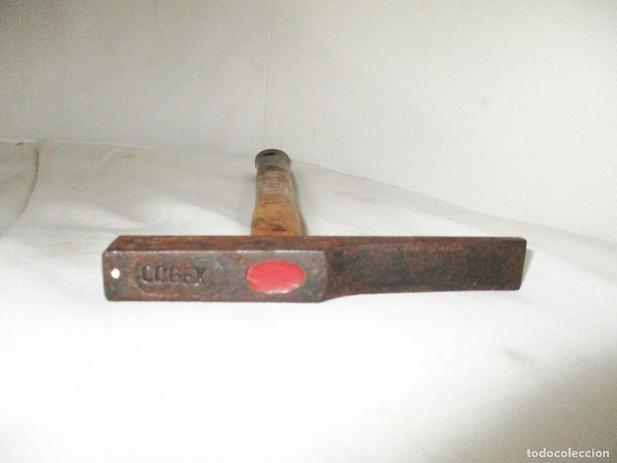 Antig&uuml;edades: ANTIGUO MARTILLO DE CHAPISTA COGEX. - Foto 2