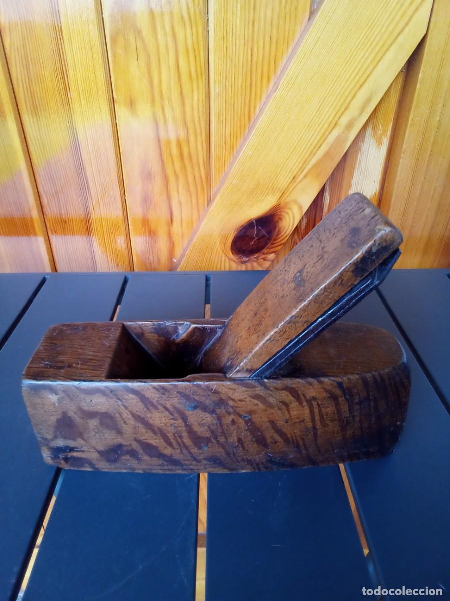 Antig&uuml;edades: CEPILLO DE CARPINTERO - Foto 2