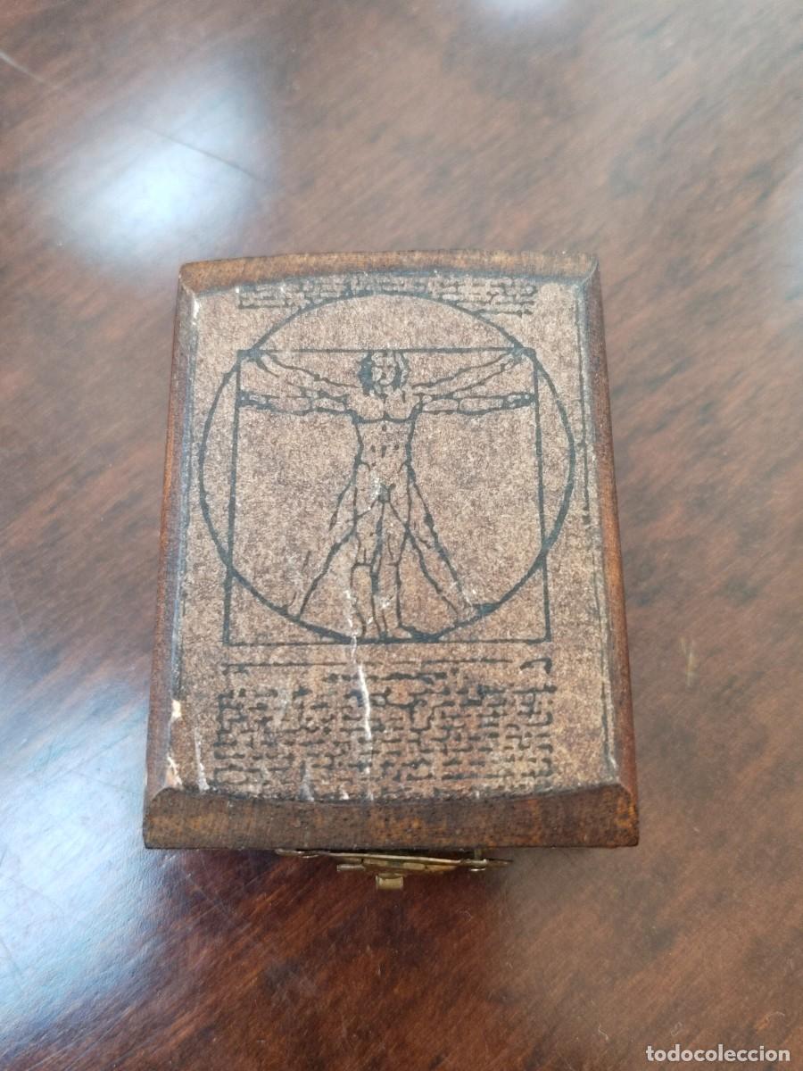 Antig&uuml;edades: Br&uacute;jula Reloj. Madera. - Foto 2