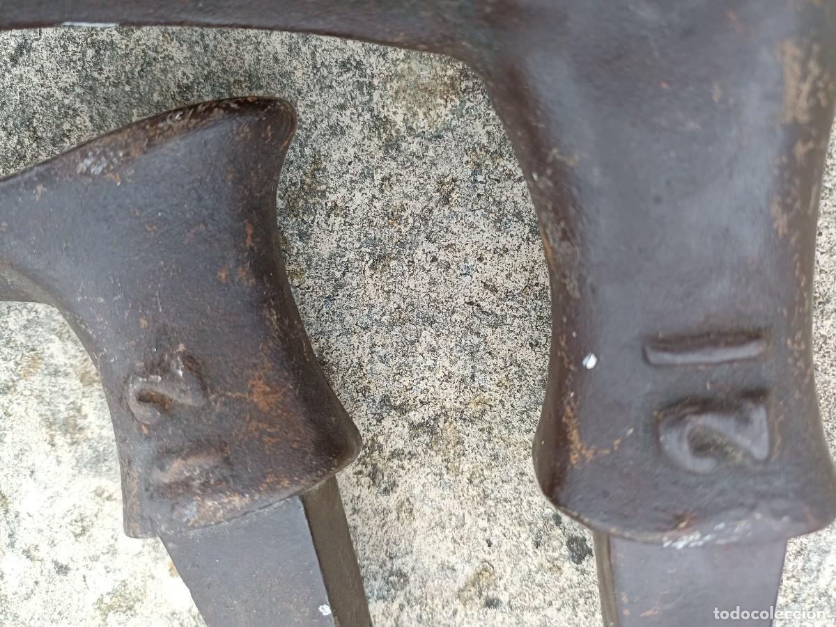Antig&uuml;edades: Hormas de zapatero en hierro - Foto 6