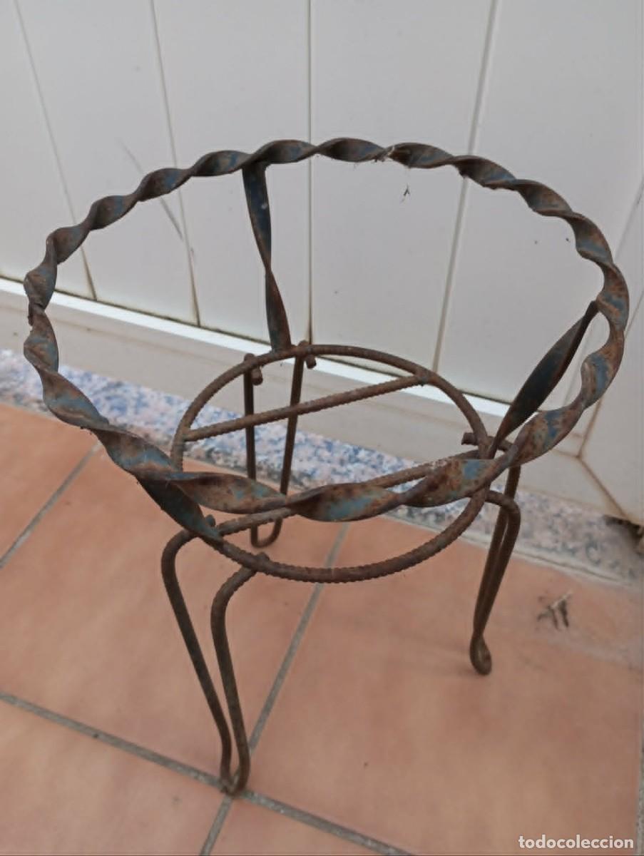 Antig&uuml;edades: clasico macetero hierro forja, exterior para terraza, balcon, casa rural