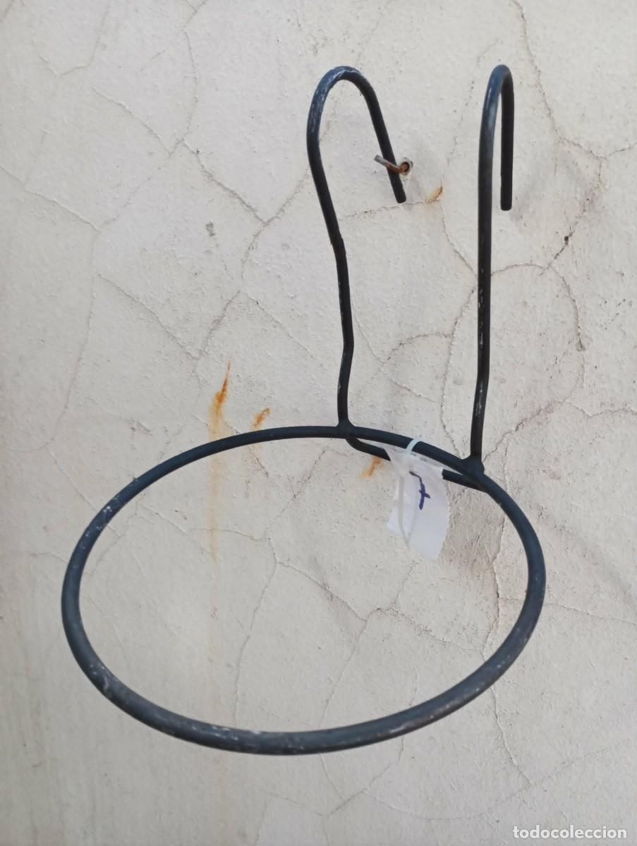 Antig&uuml;edades: clasico macetero hierro colgar, para exterior, terraza o balcon, casa rural