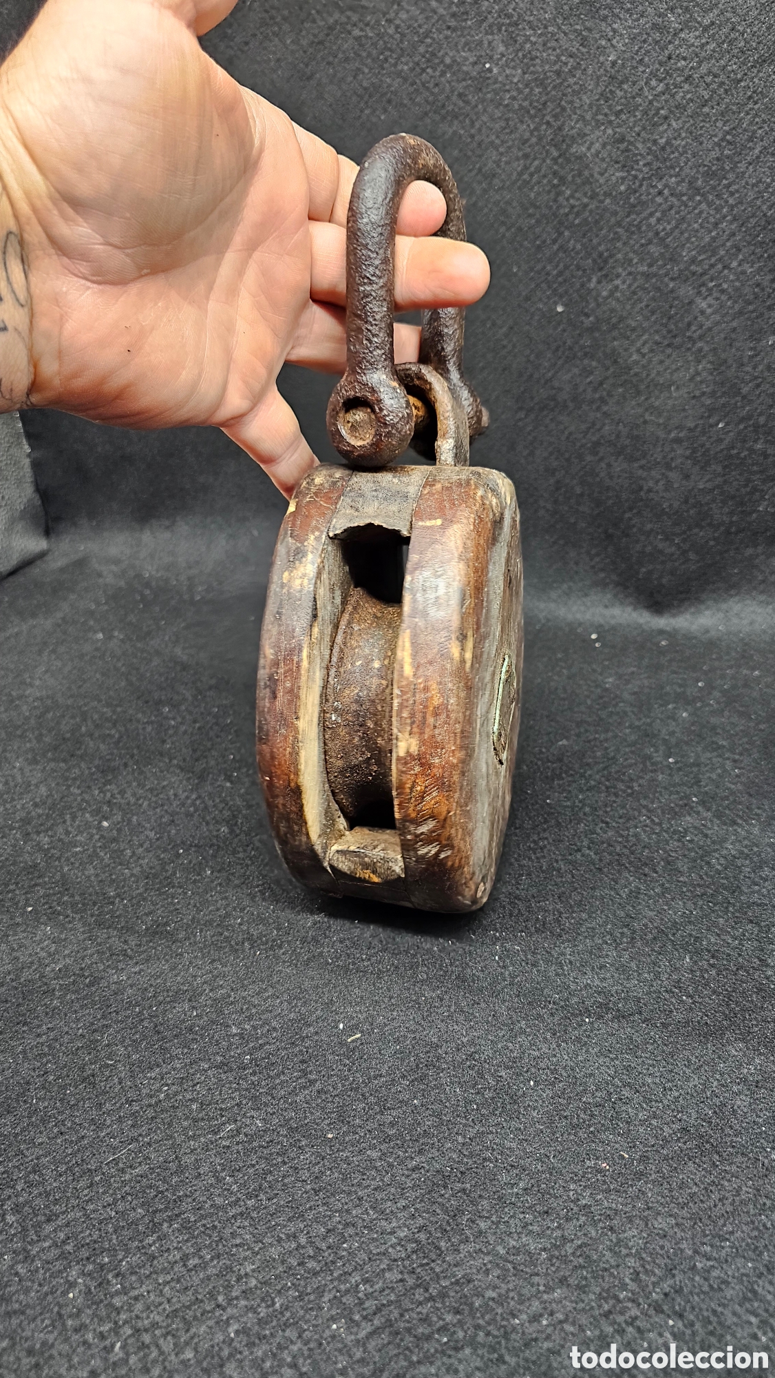 Antiques: Antigua polea n&aacute;utica de madera
