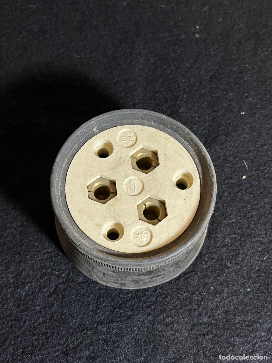 Antiques: Enchufe Industrial Antiguo Porcelana Baquelita 30A 250V Vintage Arqueolog&iacute;a Industrial
