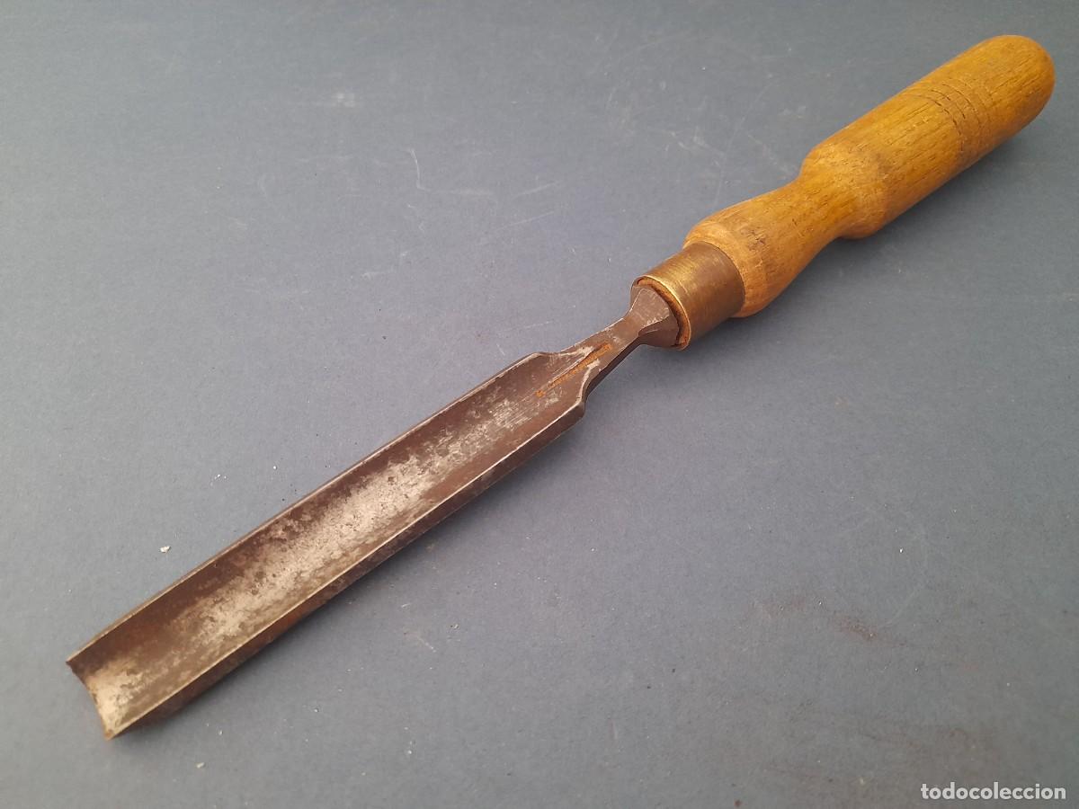 Antig&uuml;edades: gubia con corte 1,7cm aprox, largo 28cm aprox, made in sheffield