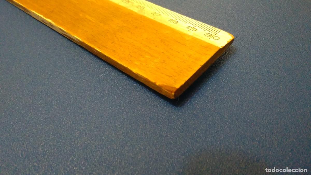 Antig&uuml;edades: REGLA DE MADERA DE 30 CM DE LOS A&Ntilde;OS 40 - Foto 5