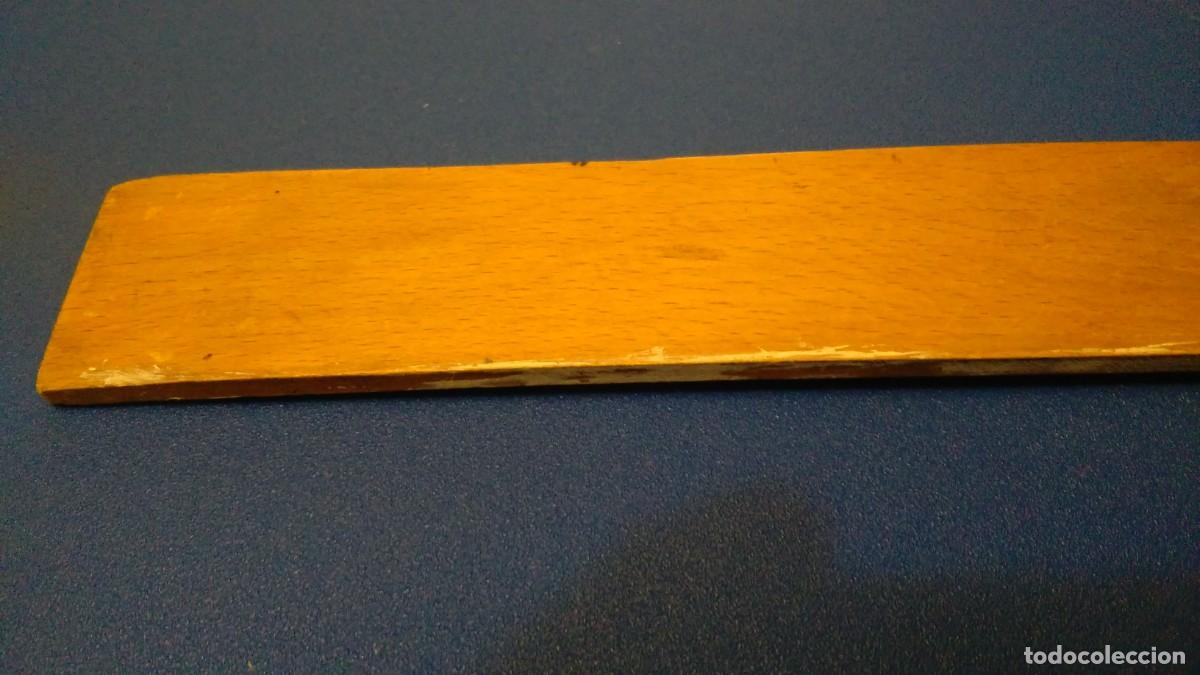 Antig&uuml;edades: REGLA DE MADERA DE 30 CM DE LOS A&Ntilde;OS 40 - Foto 8