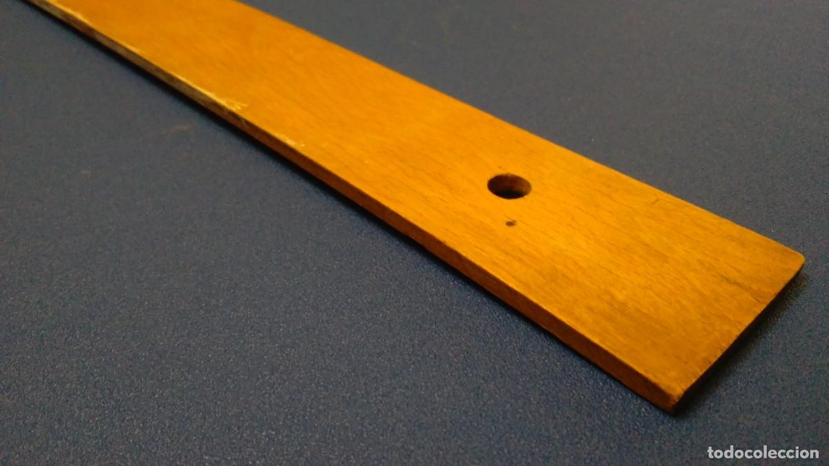 Antig&uuml;edades: REGLA DE MADERA DE 30 CM DE LOS A&Ntilde;OS 40 - Foto 10