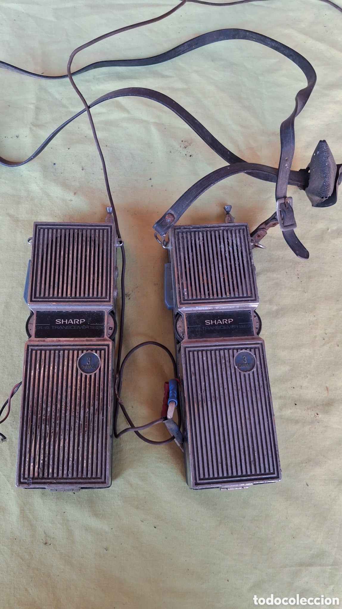 Antig&uuml;edades: Lote El&eacute;ctrico y Radio Vintage: Pareja Walkie-Talkies Sharp CBT-27 + Rel&eacute; Temporizador Automatismos