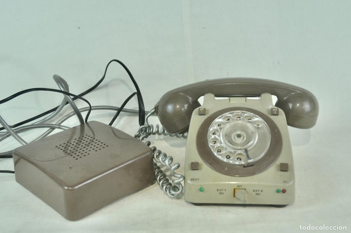 Tel&eacute;fonos: Tel&eacute;fono marr&oacute;n y gris altavoz exterior