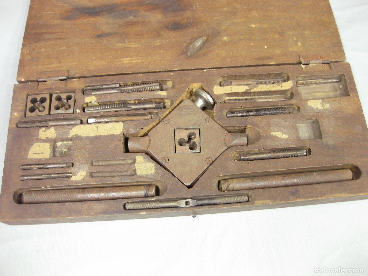 Antig&uuml;edades: ANTIGUA CAJA CON TERRAJAS DE HIERRO - Foto 2