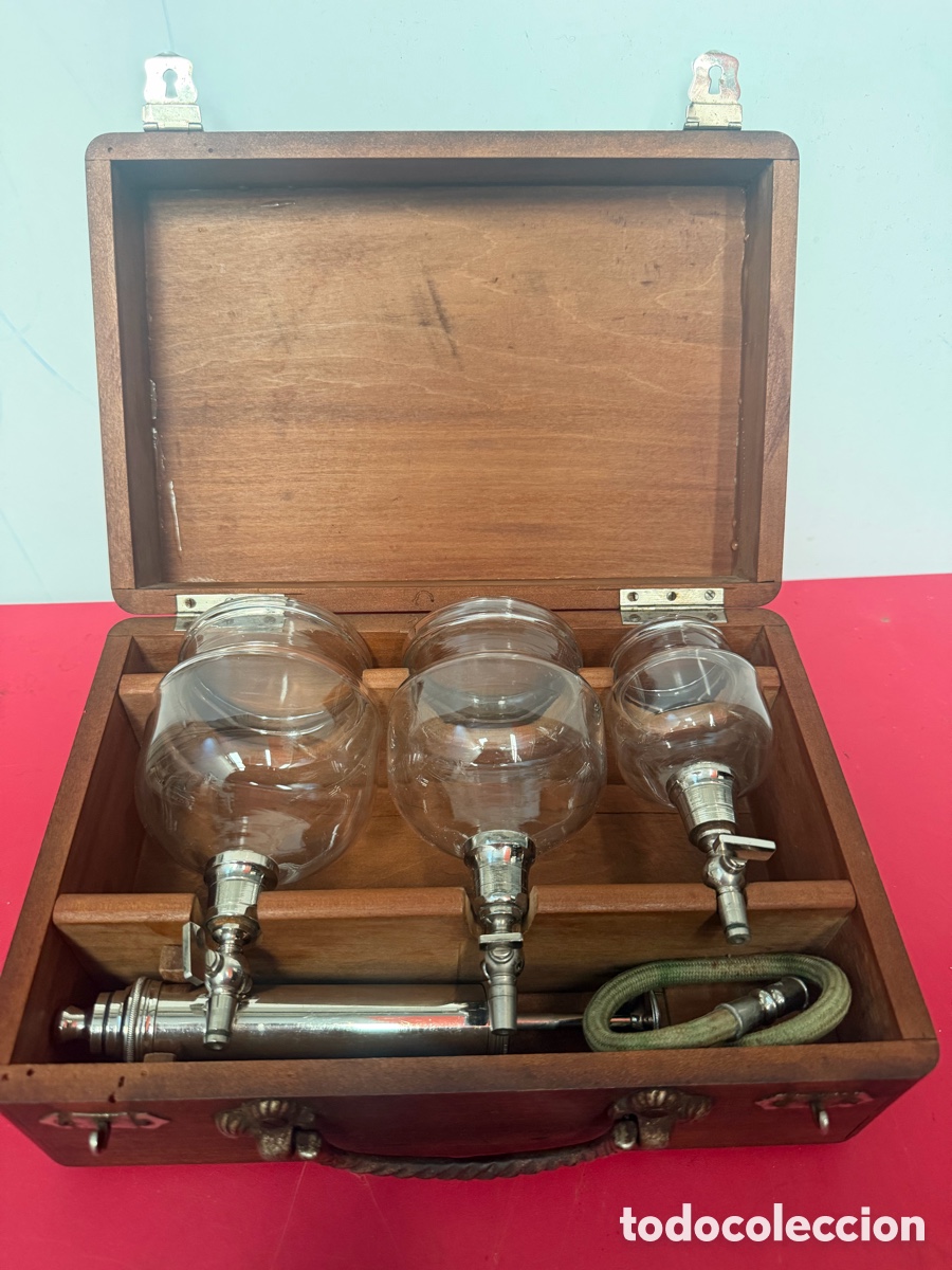 Antig&uuml;edades: Juego de Sangr&iacute;a Caja Madera