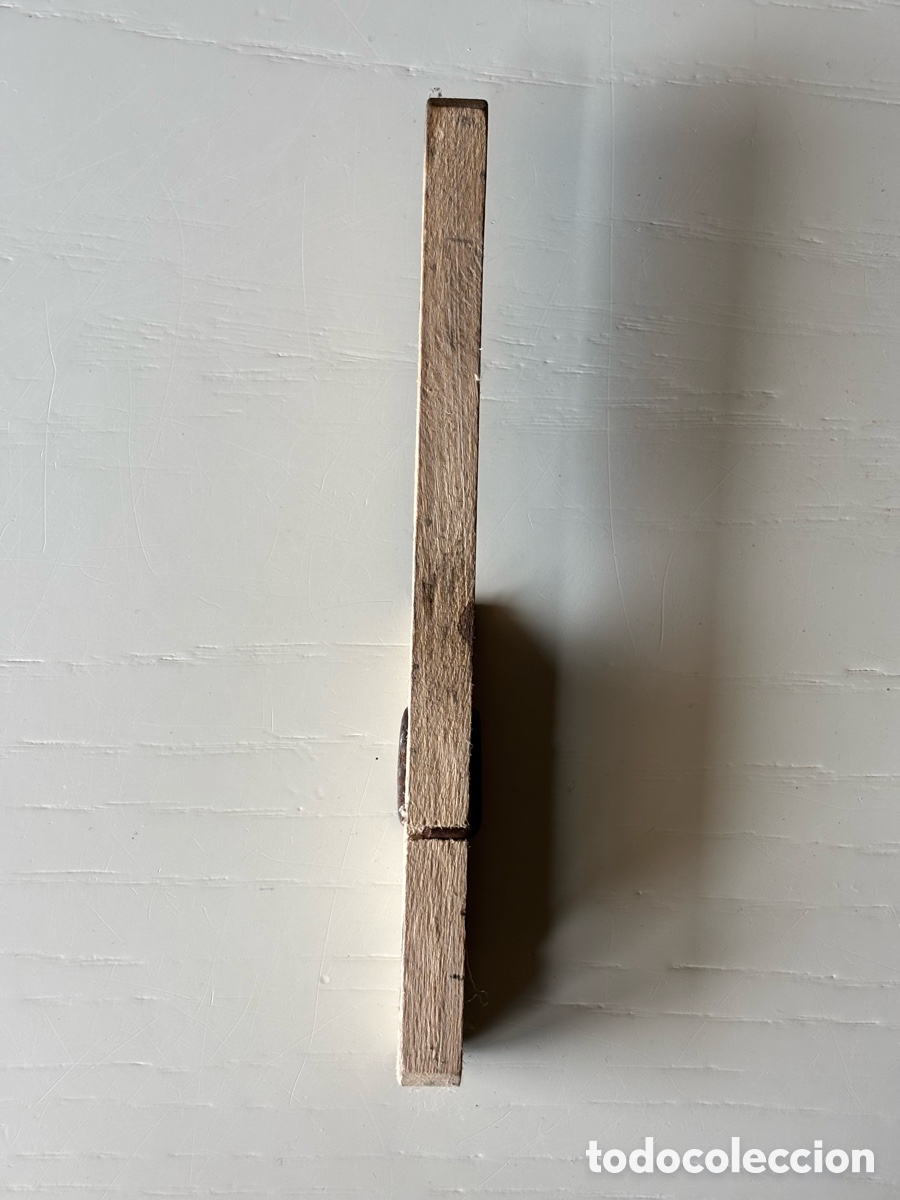 Antig&uuml;edades: Antigua pinza de laboratorio de madera - Foto 2
