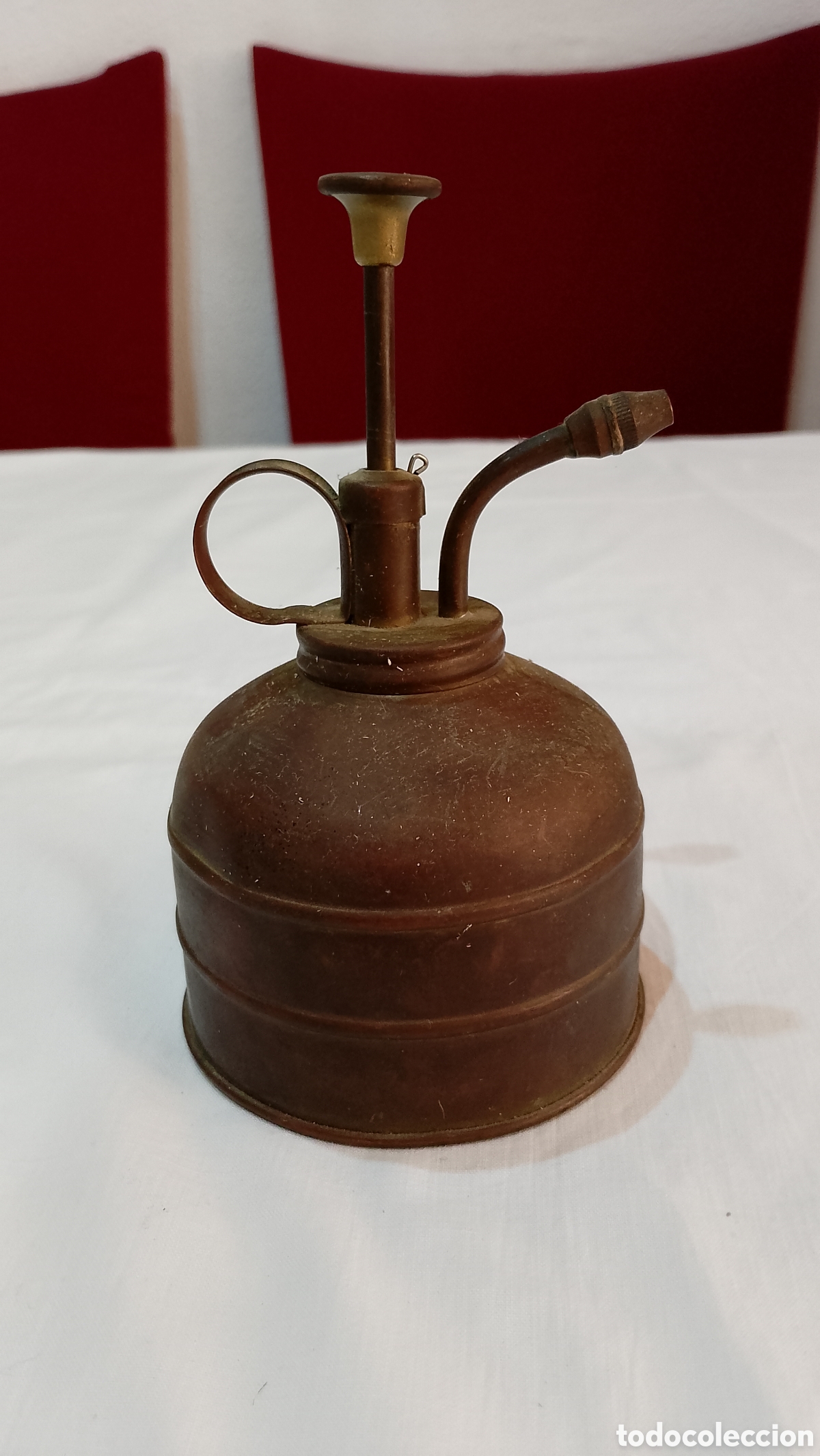 Antig&uuml;edades: Antigua aceitera mec&aacute;nica de cobre - Foto 2