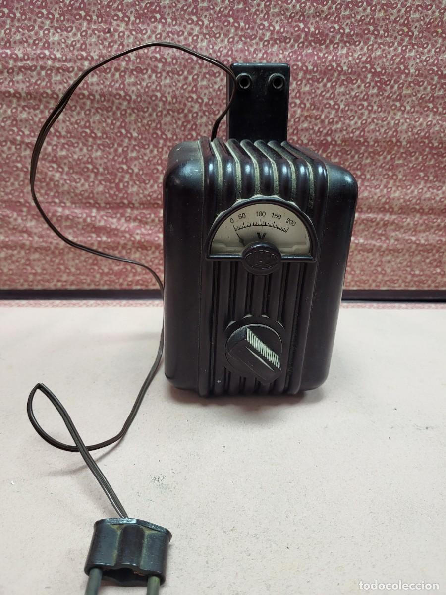 Antig&uuml;edades: ANTIGUO TRANSFORMADOR REDUCTOR VOLTIMETRO RADIO ALCER BAQUELITA TIPO 201