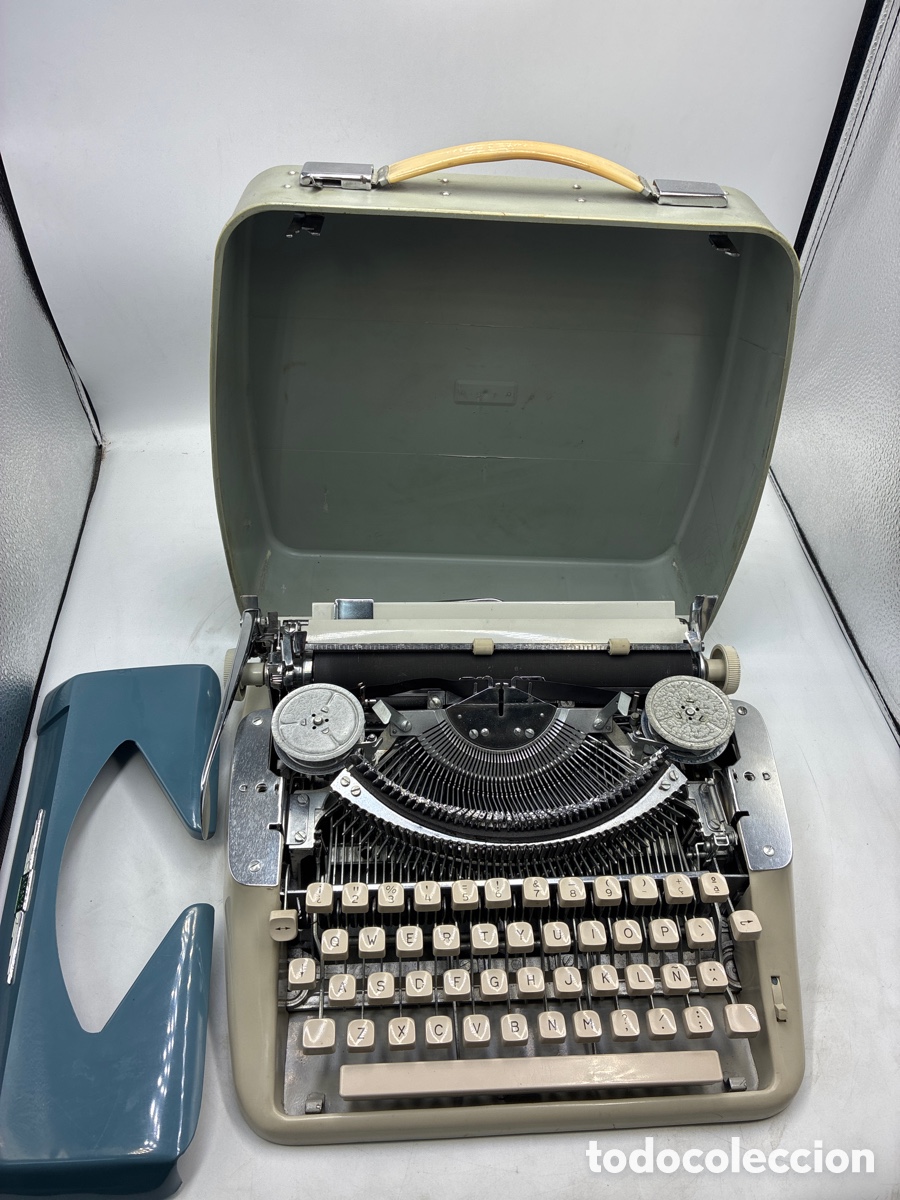 Antig&uuml;edades: M&aacute;quina de escribir Amaya. - Foto 4