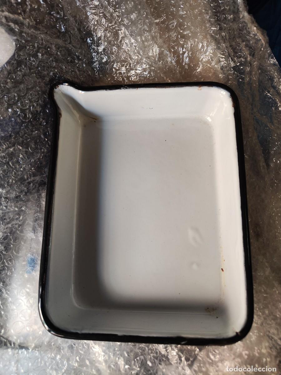 Antig&uuml;edades: cubeta esmaltada medico - Foto 21