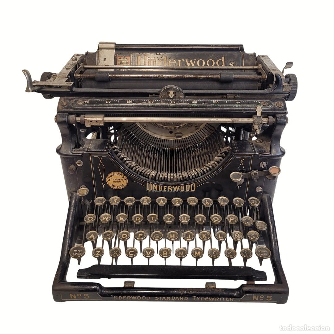 Antig&uuml;edades: M&aacute;quina de escribir Underwood n.&deg; 5, de hierro fundido, Nueva York, circa 1917.