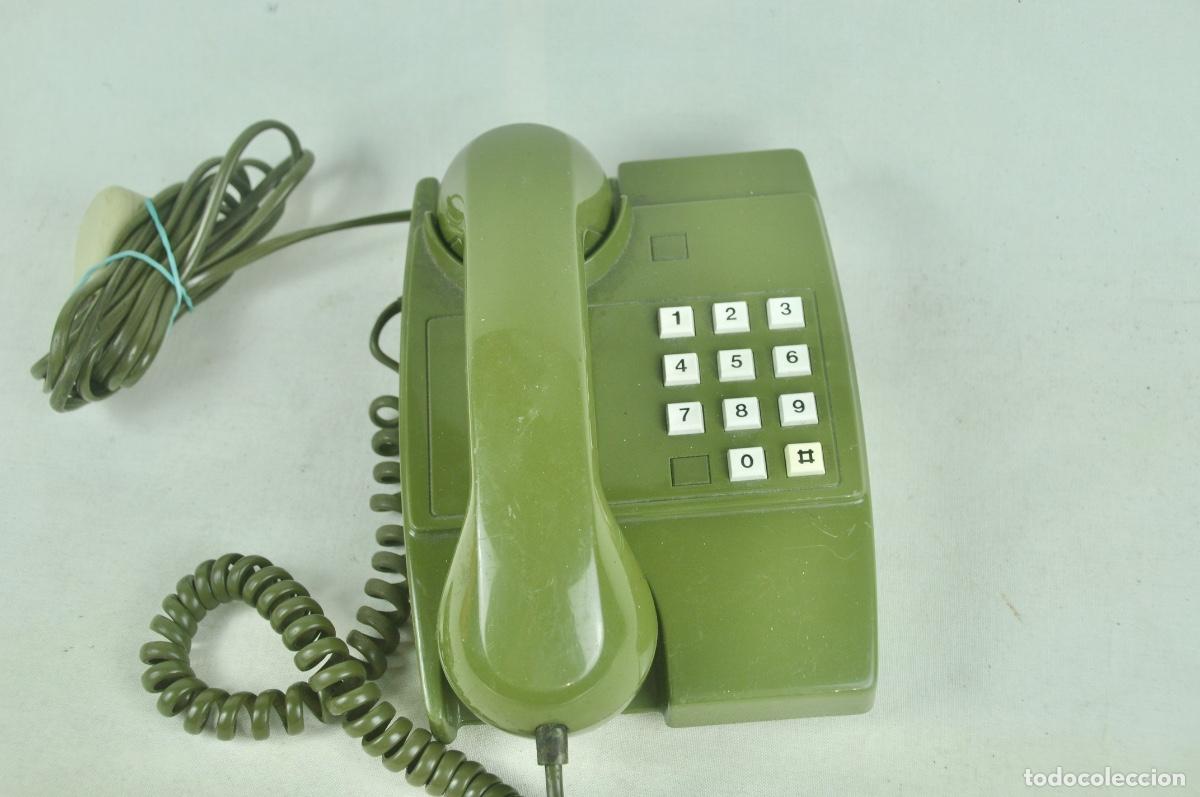 Tel&eacute;fonos: Tel&eacute;fono verde con teclas en blanco - Foto 2