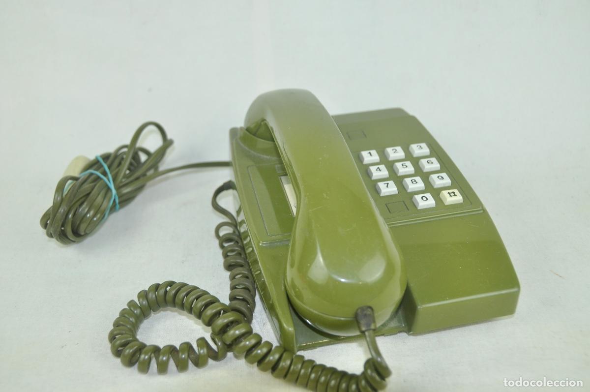 Tel&eacute;fonos: Tel&eacute;fono verde con teclas en blanco - Foto 3