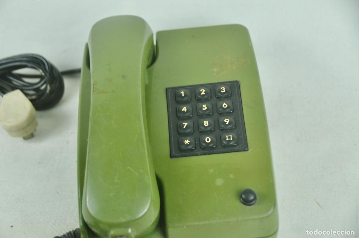 Tel&eacute;fonos: Tel&eacute;fono siemens verde teclas negras - Foto 2