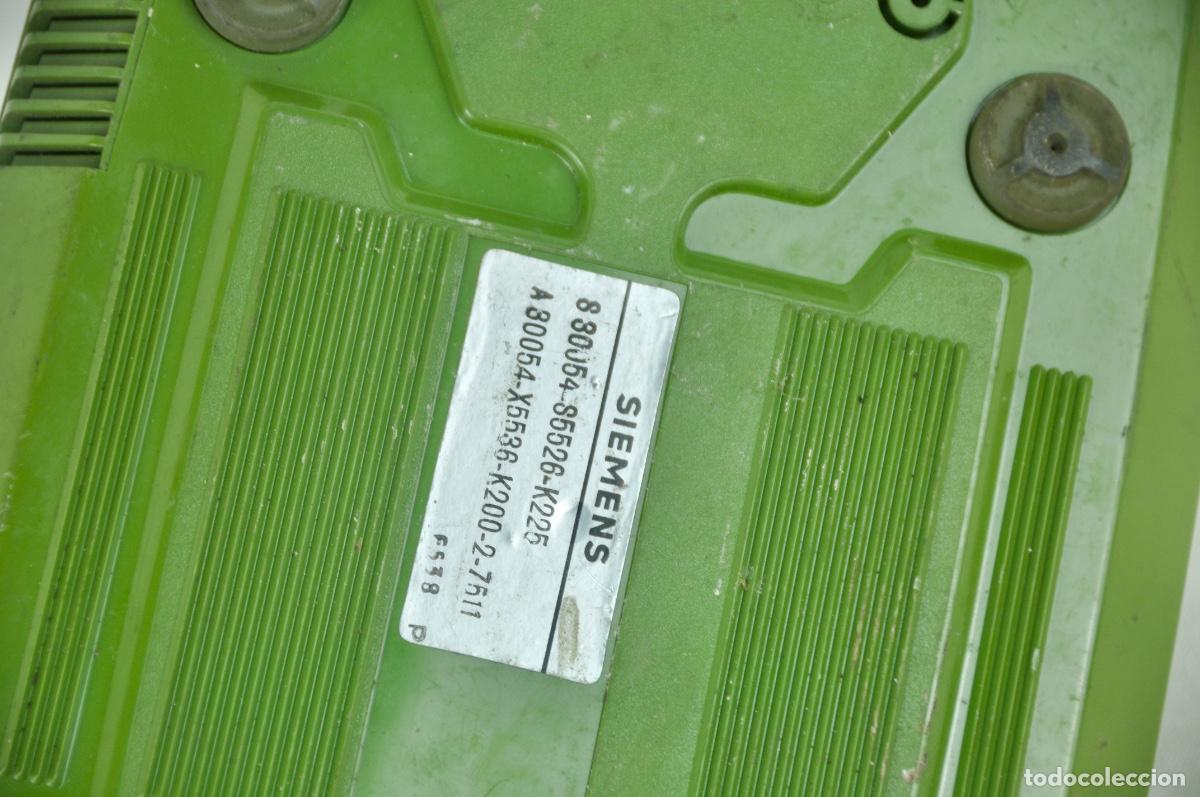 Tel&eacute;fonos: Tel&eacute;fono siemens verde teclas negras - Foto 6