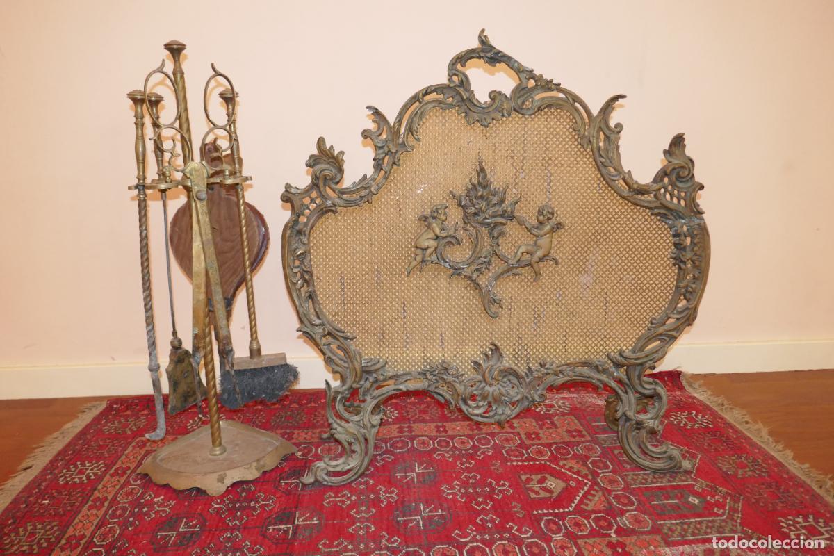 Antig&uuml;edades: PRECIOSO SALVACHISPAS O PANTALLA PROTECTORA DE BRONCE PARA CHIMENEA 72X72 CM APROXIMADO