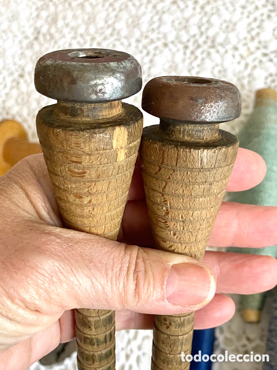 Antig&uuml;edades: Antiguas bobinas de hilo y material de telar industrial - Foto 7