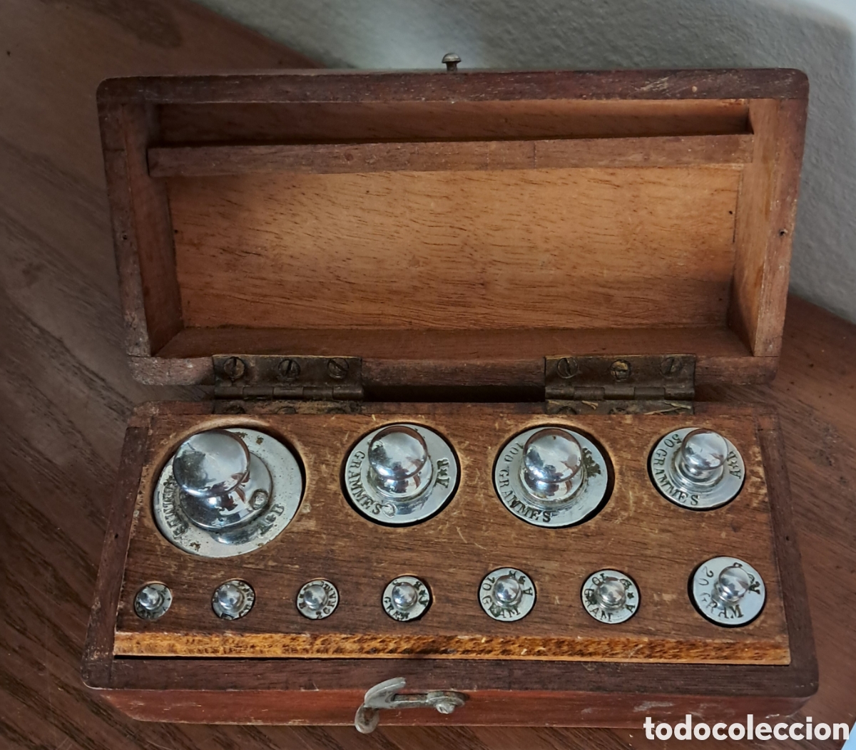 Antig&uuml;edades: &nbsp;Joc de peses de precisi&oacute; antic finsls del XIX principis del XX